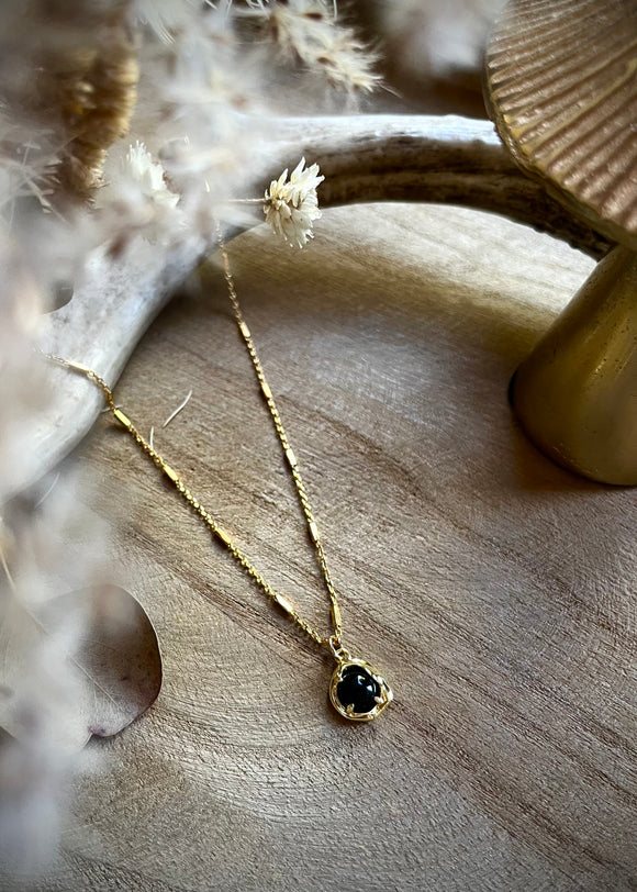 Onyx Pendant Necklace